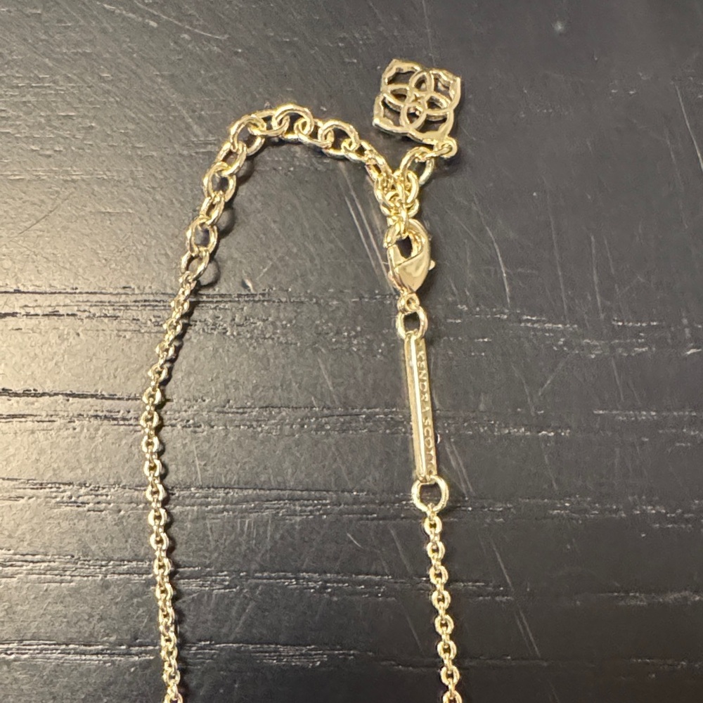 Kendra Scott Gold Pendant Necklace - Picture 3 of 4
